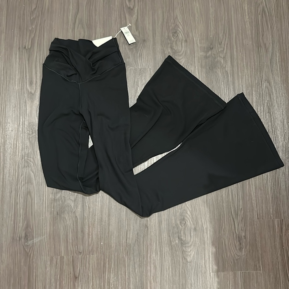Aerie Offline by Real Me Flare Leggings